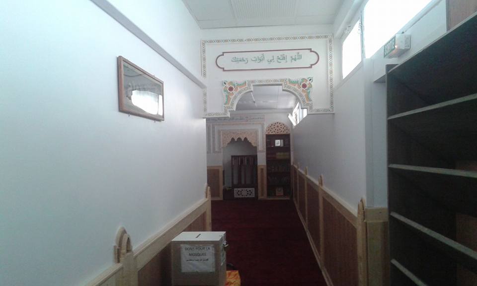 entrée de la mosquée